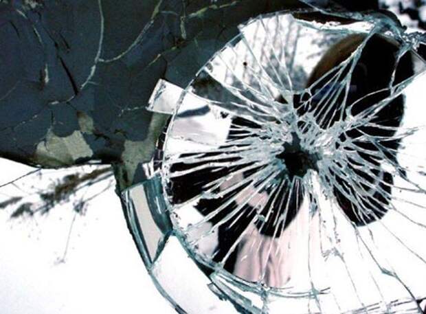 Треснувшее зеркало - дурная примета