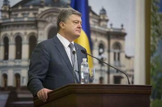 Закусывать надо: Порошенко опустил рубль и Германию
