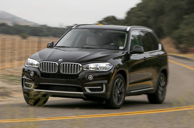 BMW X5 xDrive50i. Мощность мотора: 445 л./c.; максимальная скорость: 249 км/ч. (BMW)