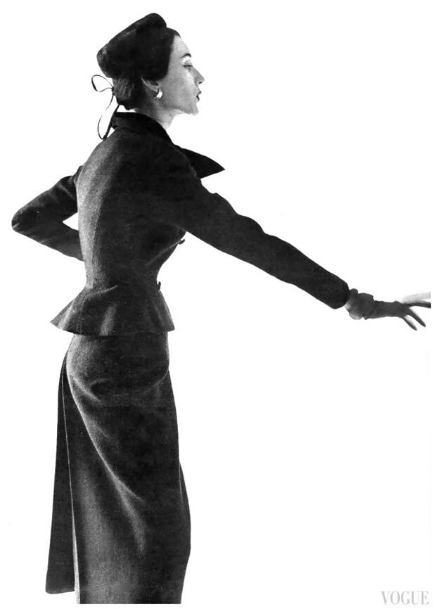 Photo Irving Penn, Vogue, September 1, 1949 Dovima.jpg