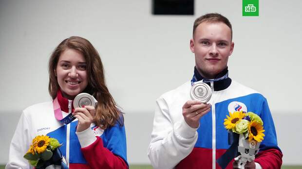 Бацарашкина и Черноусов взяли серебро Олимпиады в стрельбе из пистолета с 10 м в миксте