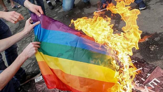 В России предложили штрафовать на 10 млн рублей за пропаганду ЛГБТ среди  взрослых — Блокнот Россия