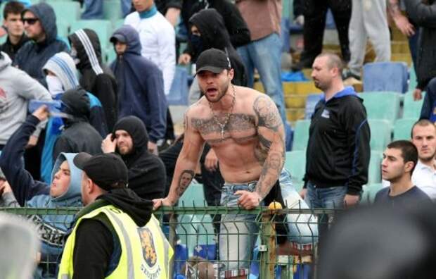 В Польше местные футбольные фанаты подрались с уроженцами Чечни