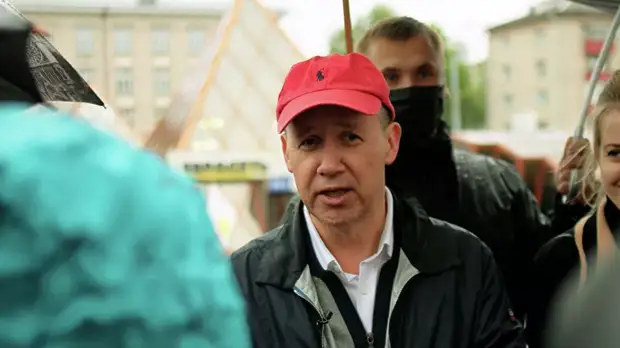 Цепкало прокомментировал отношения Белоруссии с Россией и Западом