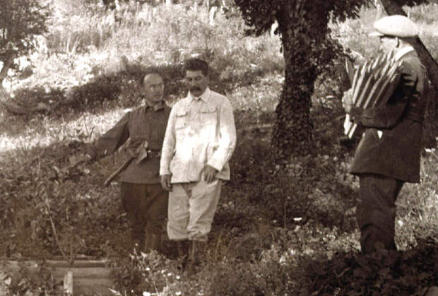 Иосиф Сталин и Лаврентий Берия, 1934 год