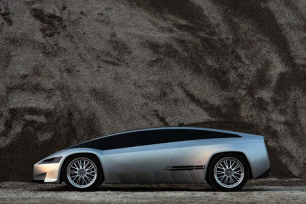 Футуристическая Italdesign Giugiaro Куаранта Концепт