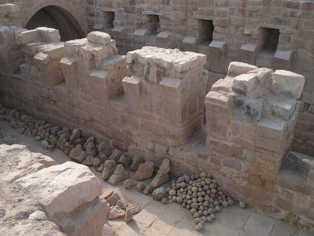 Этот акведук откопали летом 2006 года / Фото из Иордании