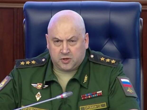 Генерал Суровикин не исключил “непростых решений” по Херсону (ВИДЕО)