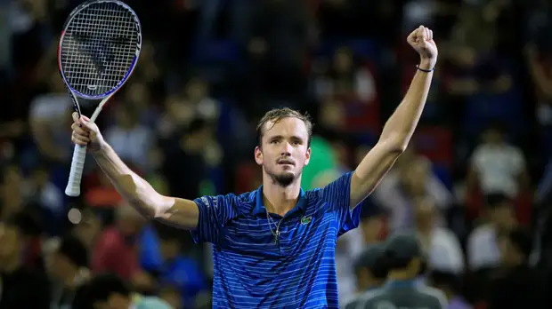 Кафельников: при домашних трибунах Медведев способен продолжить свою победную серию