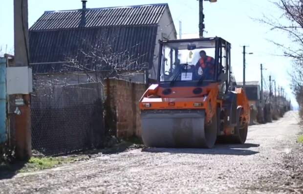 Свыше 10 тысяч кв.м дорожного покрытия отремонтировали в Симферополе с начала года