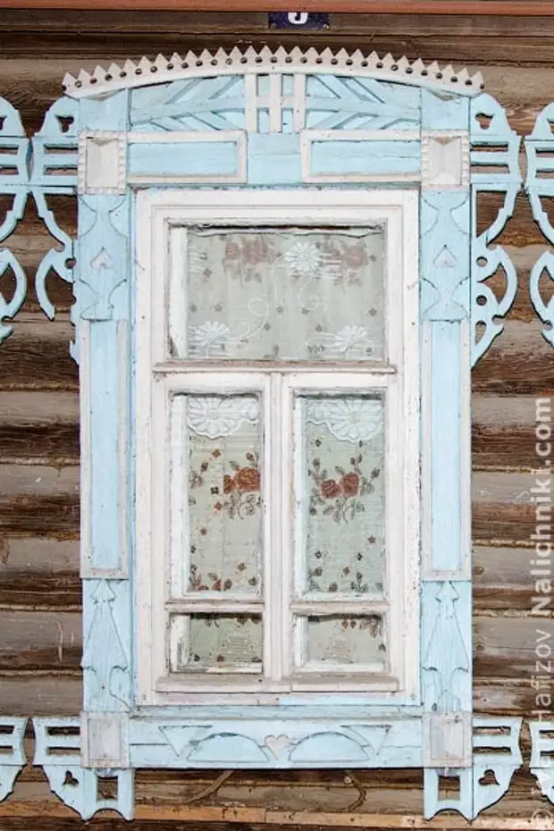 Деревянный наличник на окнах Чебоксар