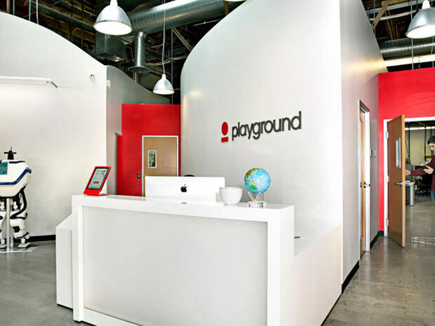 Стойка Playground Global