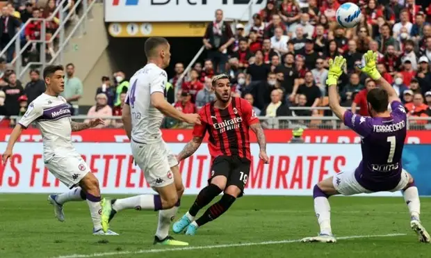 «Милан» - «Фиорентина» - 1:0. Обзор матча и видео гола