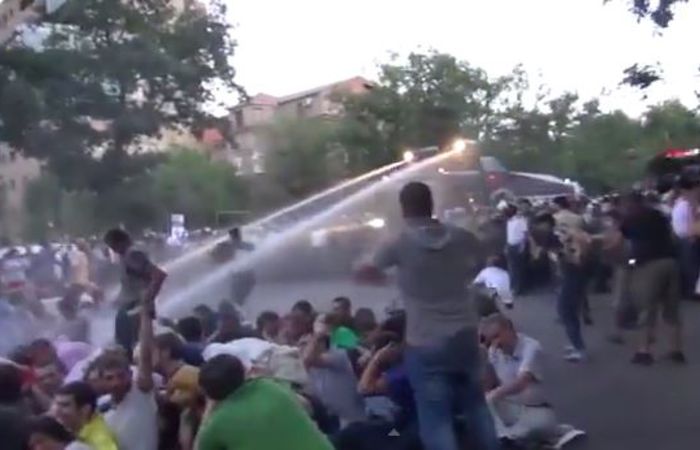 Майдан добрался до Армении