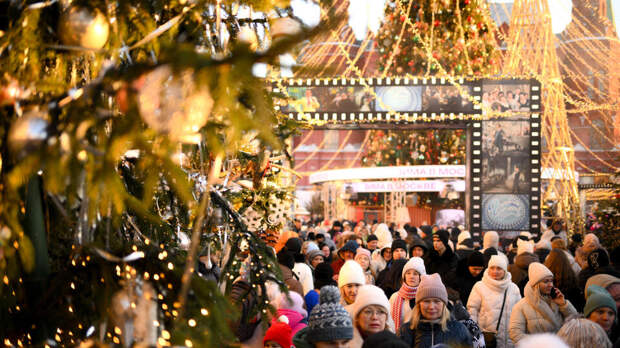 На площадках Москвы выступят звезды "Манюни" и "Папиных дочек"
