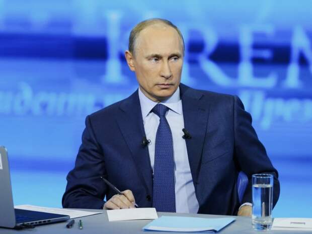 СМИ: "Прямая линия" с Путиным состоится 14 апреля