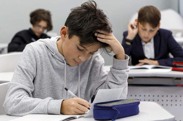 Космонавт Андрей Борисенко зачитал текст для акции "Звездный диктант "Поехали!"