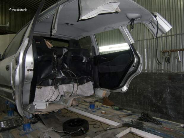 Восстановление Mitsubishi Space Star Восстановление Mitsubishi Space Star авария, авто, ремонт авто