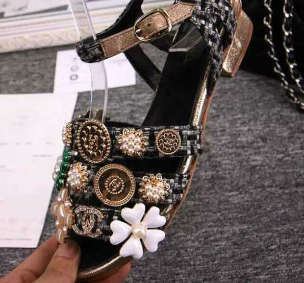 Обувка от Chanel (подборка фото)