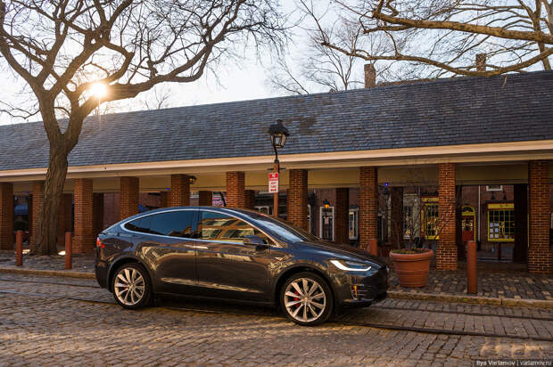 Tesla Model X: обзор удивительной машины