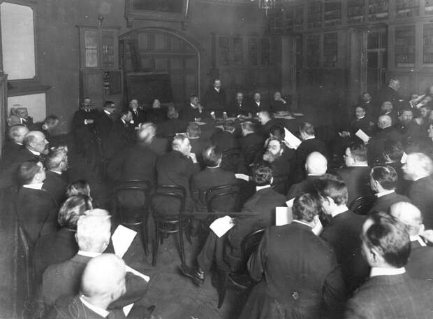 Март 1906. Предвыборное заседание петербургской интеллигенции.