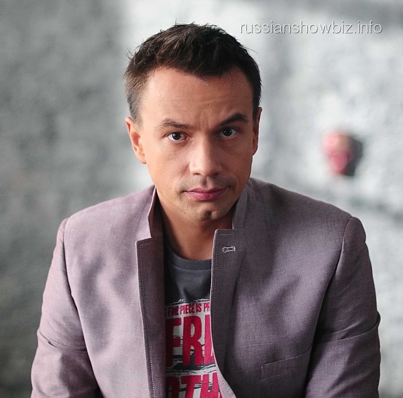 Алексей Серов