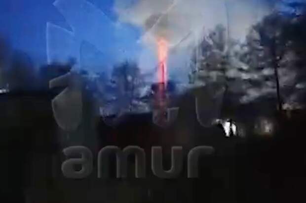 В Заветах Ильича взметнулось пламя высотой с трехэтажный дом