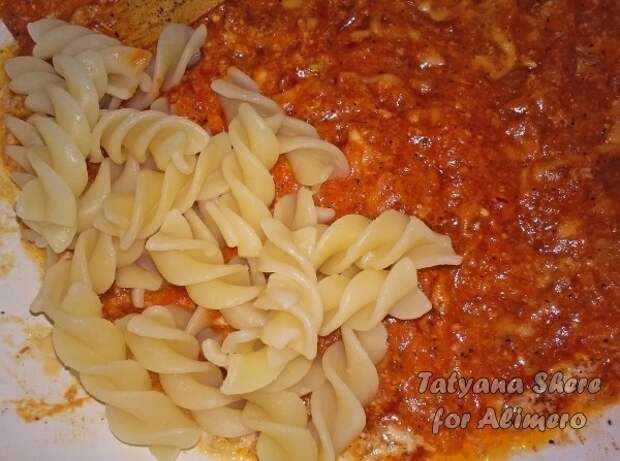 макароны с соусом макароны с соусом