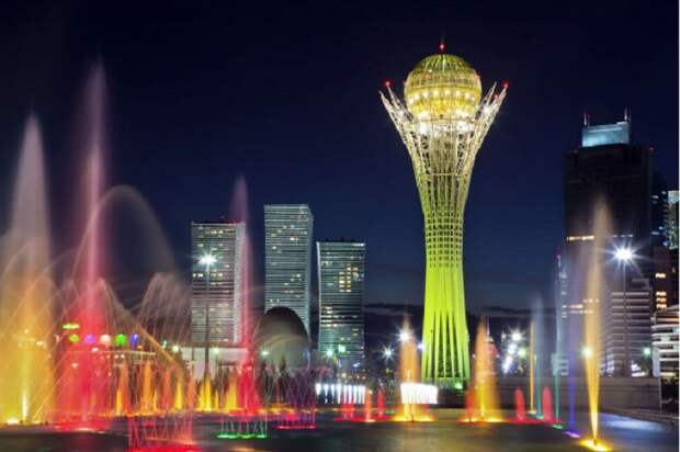 Столица Казахстана Астана переименована в Нур-Султан