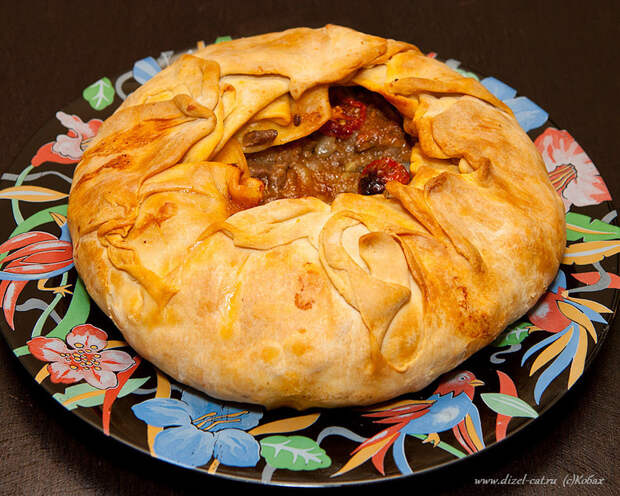 пирог с мясом