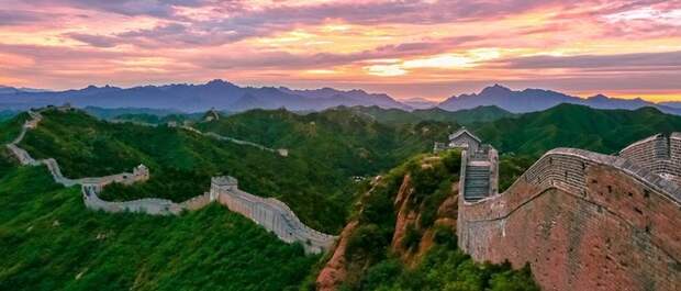 Великая Китайская стена, конечно, масштабная, но не настолько. /Фото: minval.az Великая Китайская стена, конечно, масштабная, но не настолько. /Фото: minval.az