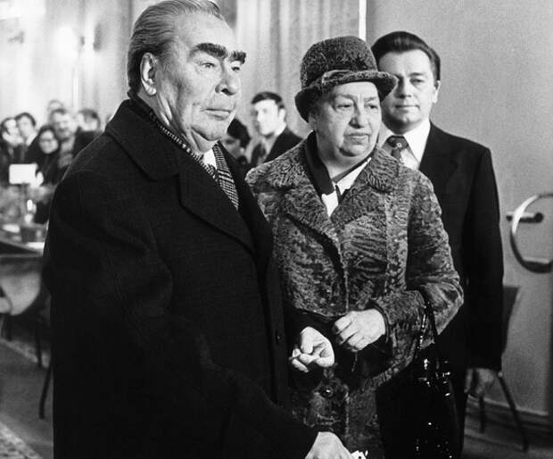 Супруги советских лидеров, которые предпочли оставаться в тени