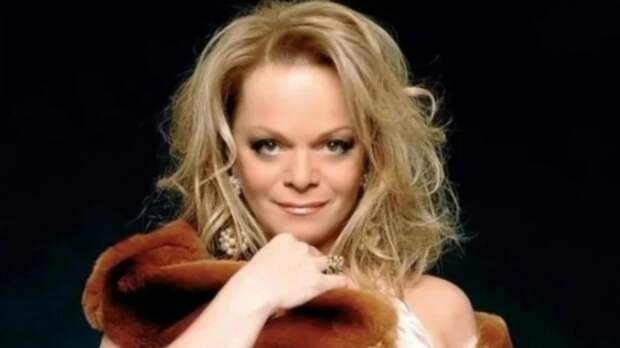 Лариса Долина / Фото: vk.com/larisadolinacom