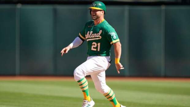 WATCH: Catcher Stephen Vogt Has Kids Announce At-Bat In Final Game