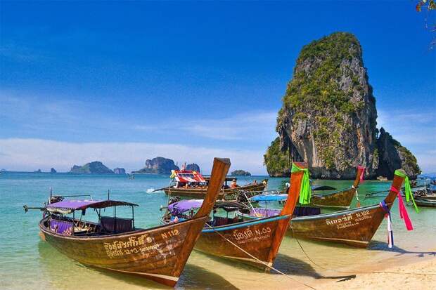 Таиланд откроет границы для привитых туристов в ближайшие четыре месяца