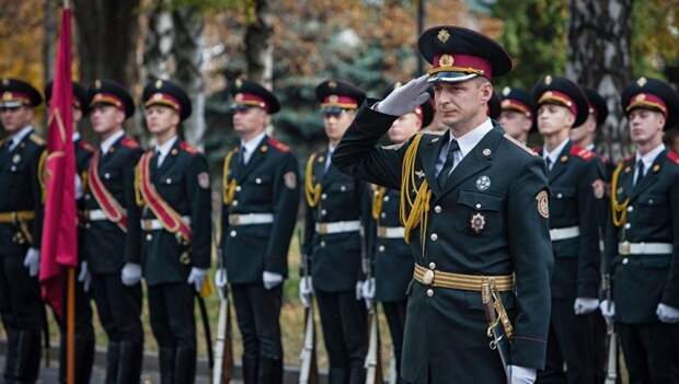 На Украине офицеры массово увольняются из армии