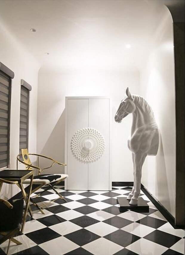 Штора для ванной 200x180 см JoyArty душевая штора шторка занавеска  фотоштора для ванной комнаты в ванную комнату для душа тканевая из ткани в  ванну с рисунком принтом картинкой декор водонепроницаемая конь лошадь