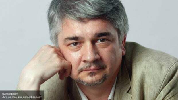 Ростислав Ищенко: Порошенко не изобрел конфету, он ее украл Ростислав Ищенко: Порошенко не изобрел конфету, он ее украл