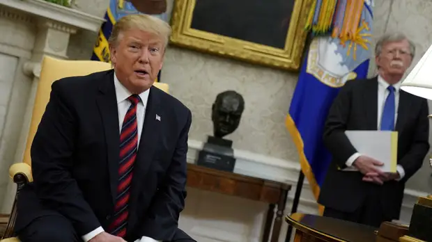 Трамп обвинил Болтона в нарушении закона из-за его мемуаров