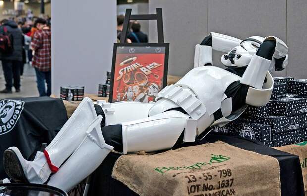 Поклонники фантастических фильмов и косплея на Comic Con в Лондоне