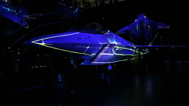 Путину на МАКС-2021 показали новый российский военный истребитель 