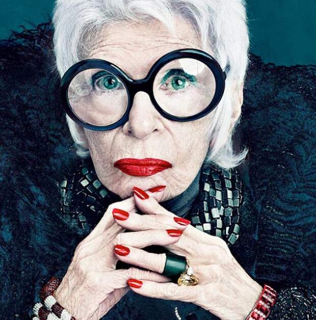 Джоан Дидион (Joan Didion). Возраст: 80 лет. Кампания: Celine.