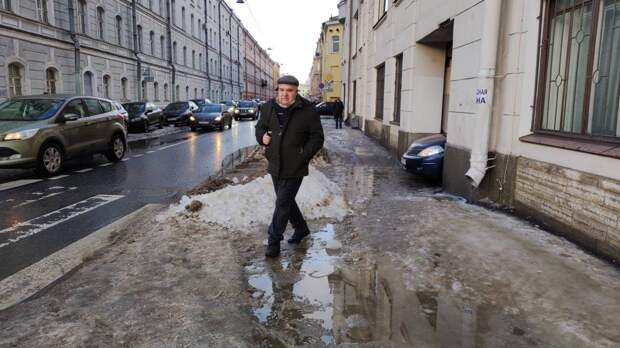Жителей Петербурга в среду ожидает мокрый снег и гололедица