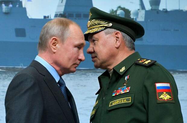 Владимир Путин и Сергей Шойгу. Фото: mk.ru