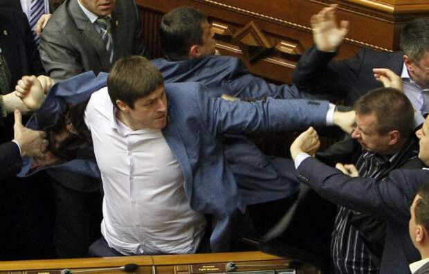 Драка в парламенте