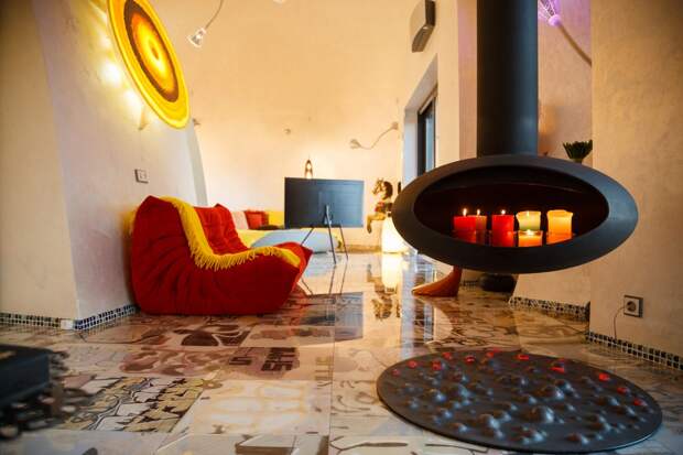 Необычный дом-пузырь Baan Bubble House в Украине