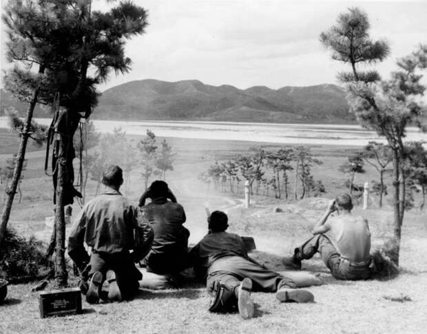 Файл:1st Cav at Naktong River.jpg