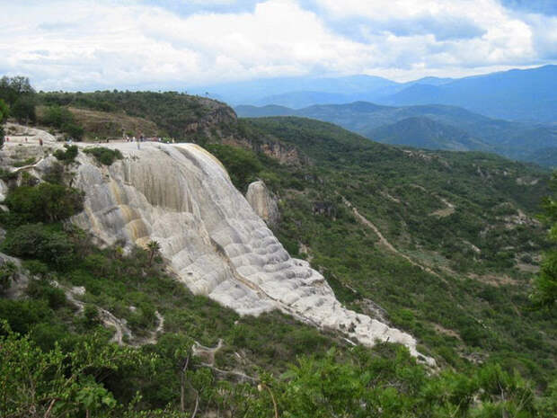 Природный феномен: Иерве эль Агуа - каменный водопад в Мексике