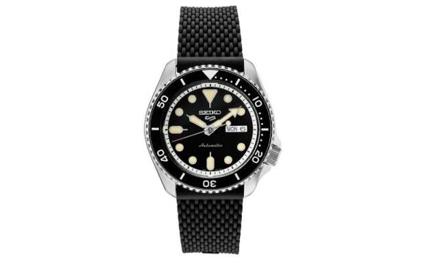 What To Wear With An Iconic Seiko 5 Sports Watch 