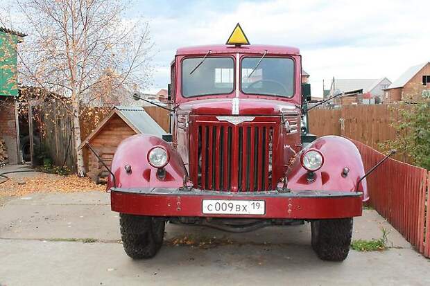 МАЗ 200 - первый большегрузный автомобиль в СССР  $200, автомобиль, большегрузный, маз, первый, ссср